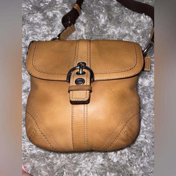 Vintage Coach Light Tan Leather Crossbody Purse Swingpack Legacy Soho w/ Fob - Picture 3 of 11